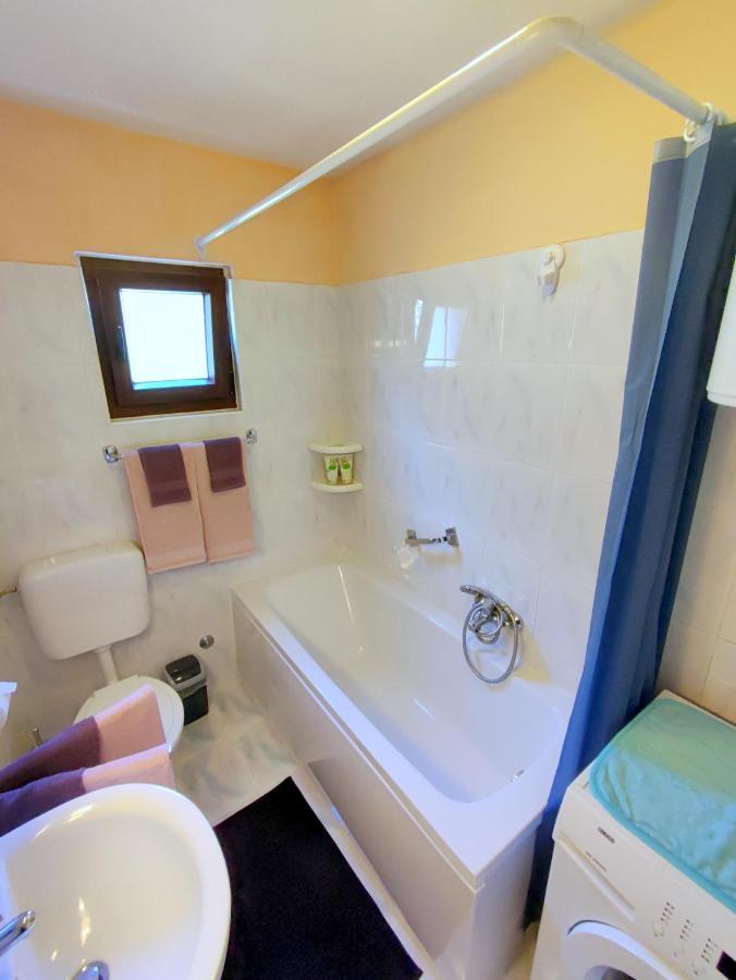 Apartment Pajtak Porec Exterior photo